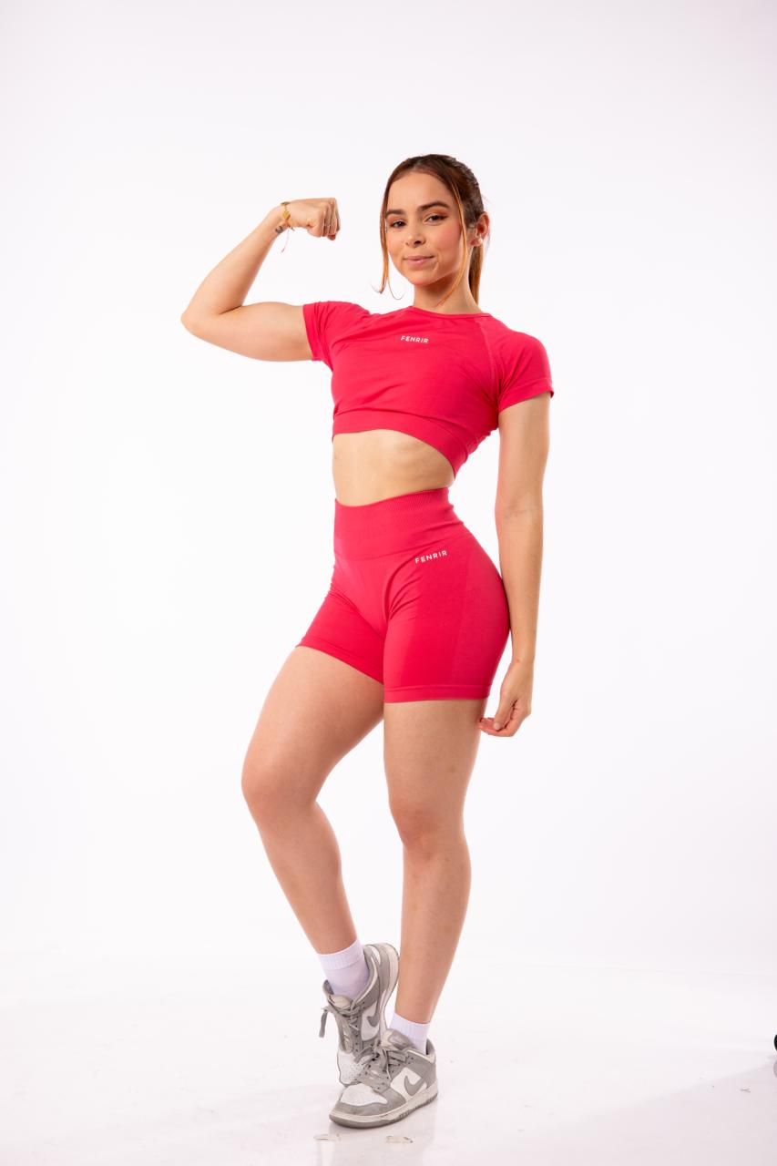 POR ENCARGO DE EMPRESA DE ROPA DEPORTIVA SE REQUIERE MODELO MUJER DISPONIBLE PARA SESION DE FOTOS